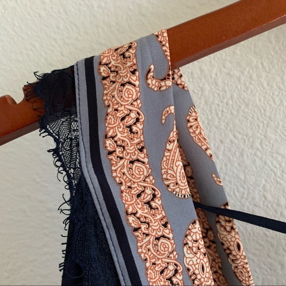 Illa Illa Deep V Romper Playsuit Jumpsuit Flirty Lace Romantic Boho Small - Picture 11 of 15